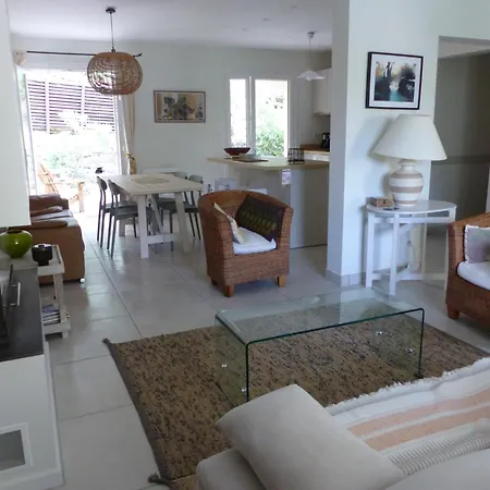 Des Marmottes Pour 6 Personnes *